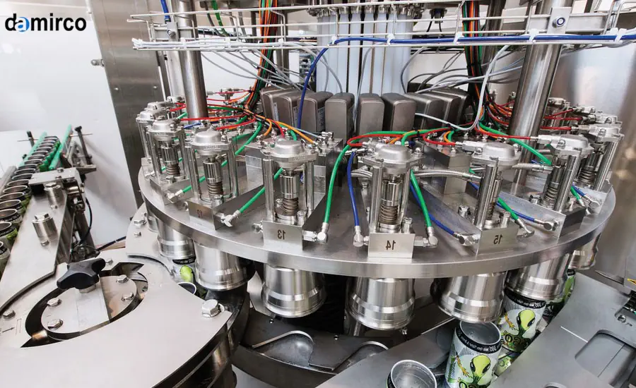 مقایسه خطوط تولید نوشابه قوطی و بطری