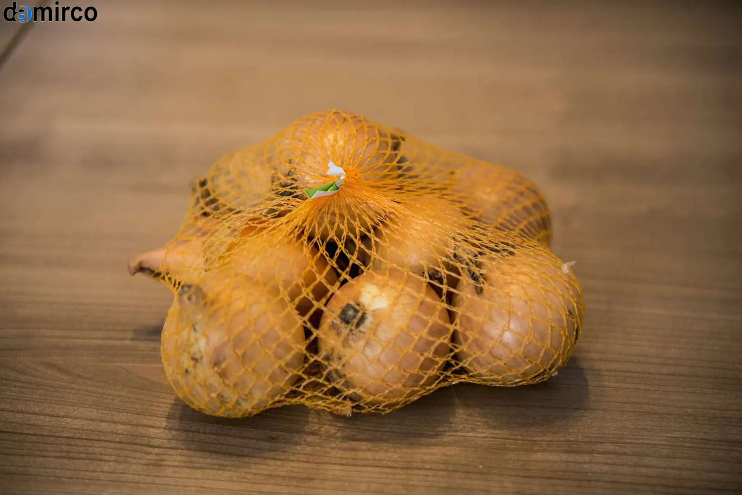 دستگاه تولید توری پلاستیکی در حال کار