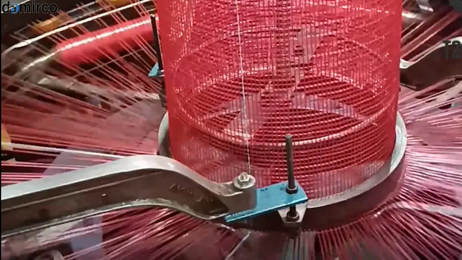 دستگاه توری پیاز دست دوم در حال کار