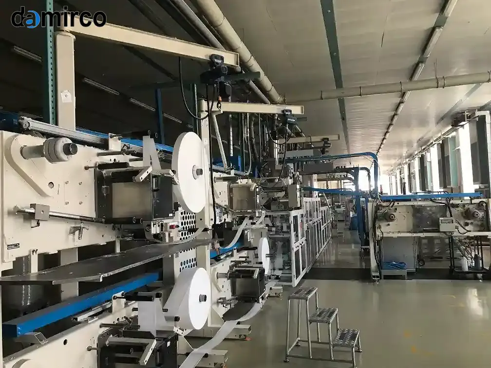 فرآیند برندسازی پوشک تولید داخلی در ایران، شامل طراحی، بازاریابی و توزیع محصول.