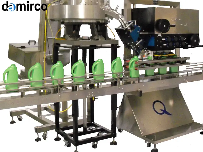 سه دستگاه درب بند دستی، نیمه اتوماتیک و اتوماتیک در کنار هم برای مقایسه