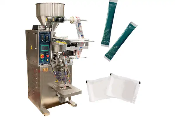 دستگاه بسته بندی توزین دار قند و شکر صنعتی در حال پر کردن بسته‌های پلاستیکی با دقت بالا