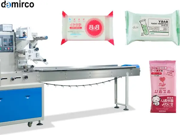 دستگاه بسته بندی صابون پیلو پک در حال بسته بندی صابون های هتلی به صورت اتوماتیک