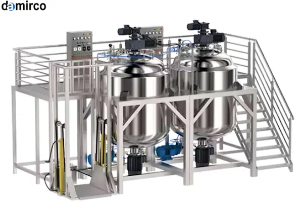 مقایسه گرافیکی یک میکسر مایعات با پروانه در حال چرخش و یک میکسر پودر با تیغه‌های ریبونی