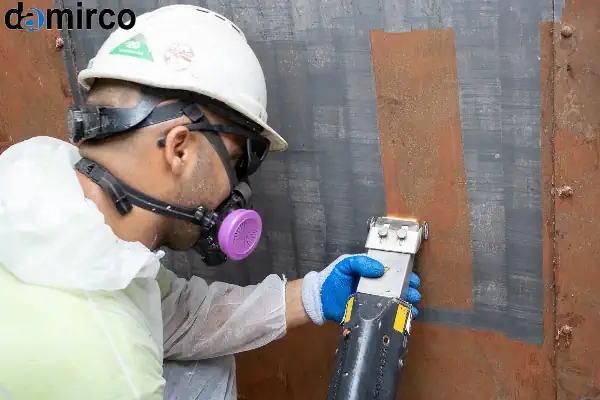 فرایند آماده سازی سطح فلزی قبل از رنگ آمیزی صنعتی با دستگاه سندبلاست