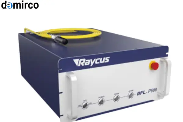 یک سورس لیزر فایبر صنعتی که پرتوهای نورانی از آن ساطع می‌شود.