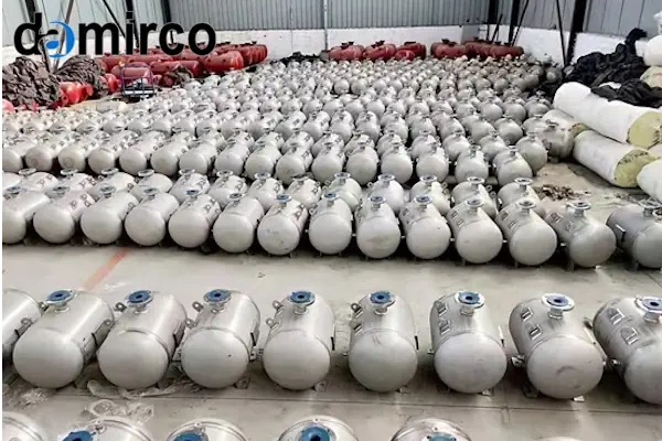 مقایسه تصویری عملکرد سیستم ایربلستر و ویبراتور بدنه در یک سیلو صنعتی