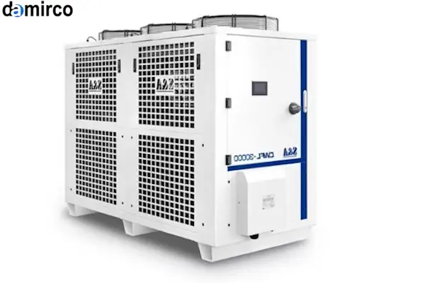 تصویری از قطعات داخلی و اجزای یک چیلر لیزر صنعتی