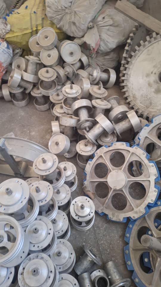 هوزینگ پرکن و فلکه هرزگرد خط کشتار طیور