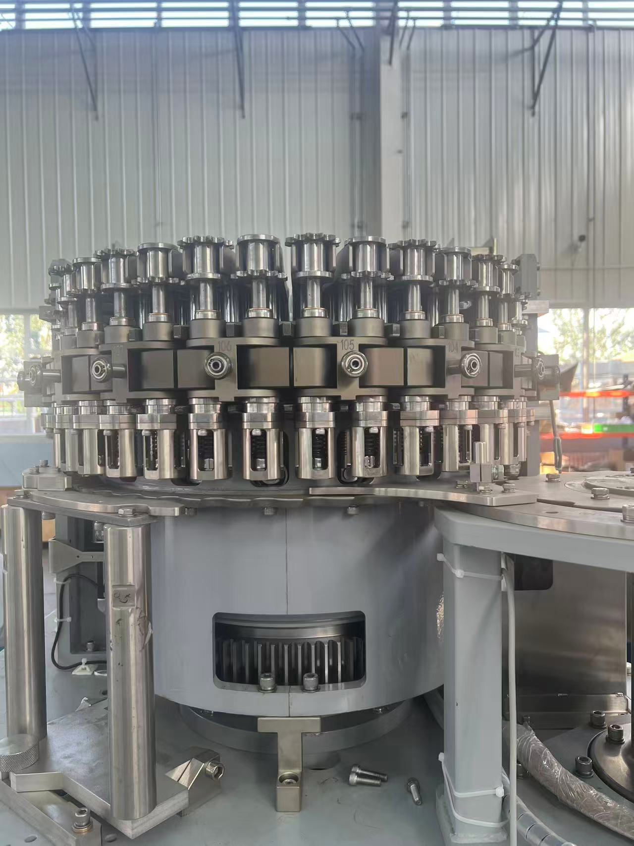 دستگاه بادکن بطری