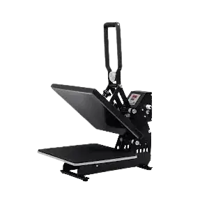 عکس یک مرد ایستاده در حال چاپ روی پارچه با دستگاه چاپ هیت ترانسفر