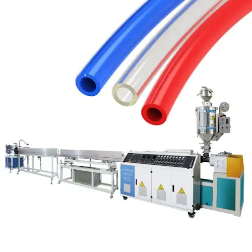 عکس لوله شلنگ آبی و سفید و قرمز در کنار هم در بالای خط تولید شلنگ PU, PVC شلنگ آب