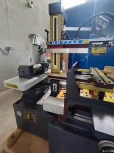 دستگاه وایرکات cnc تخلیه الکتریکی