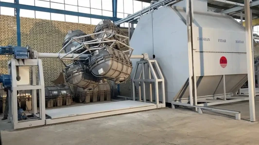 خط کامل تولید شاتل دورانی مخزن 5000 لیتری پلی‌اتیلن | نصب، آموزش و راه‌اندازی سریع